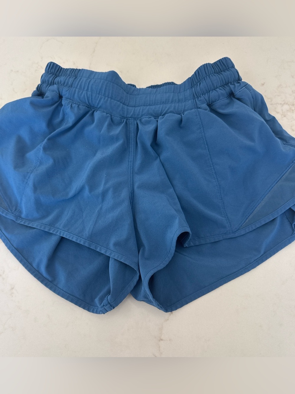Lululemon Hotty Hot shorts. Blue. Size 4. EUC.
